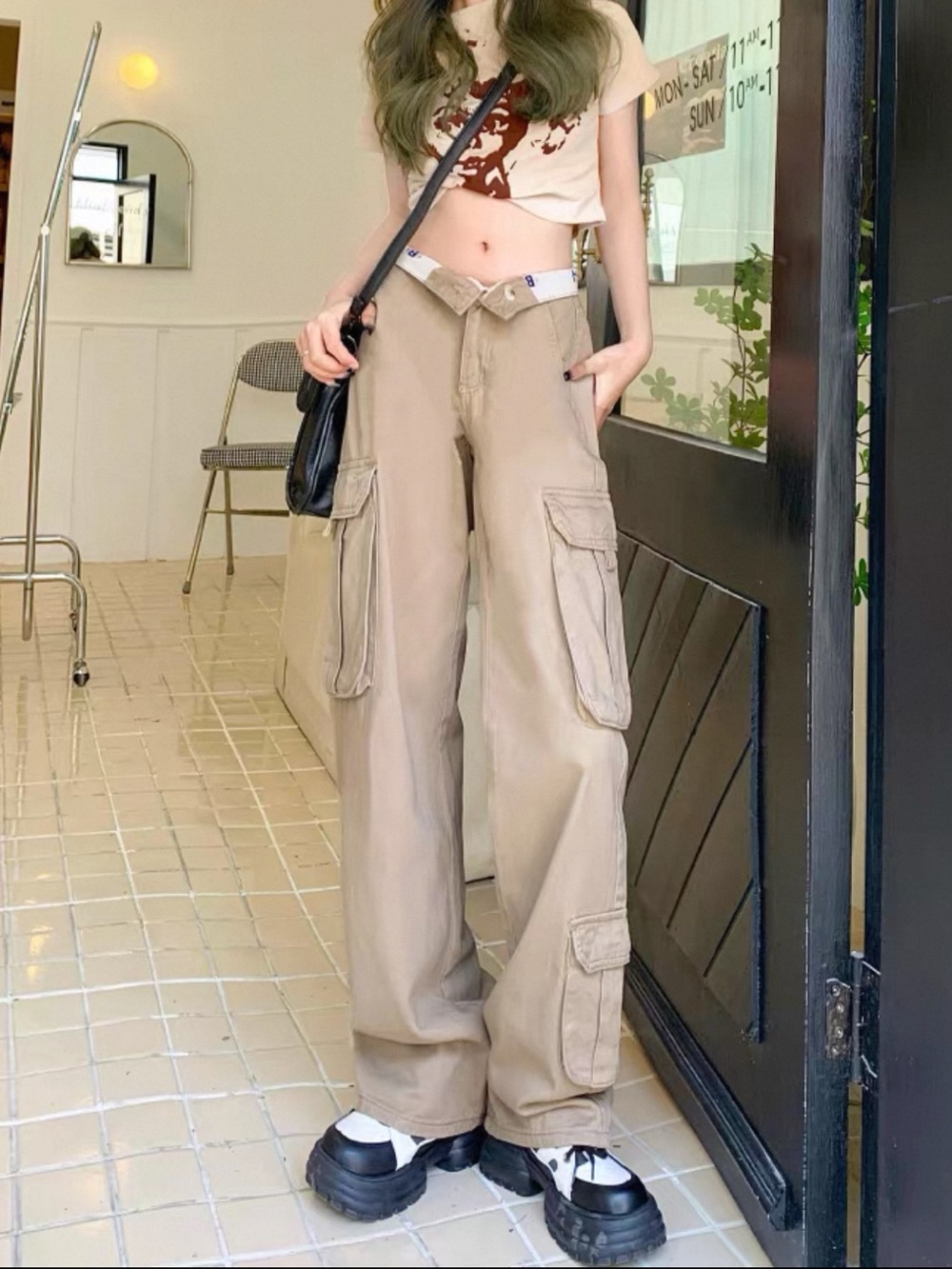 Wide Leg Cargo Pants in Khaki